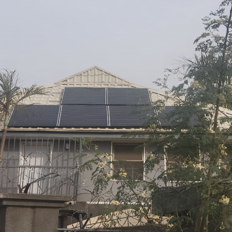 BLUESUN 415W SHINGLED SOLAR PANEL DIPASANG DI Nigeria