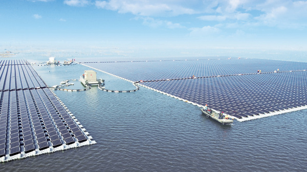 China telah membangun pembangkit tenaga surya terapung terbesar di dunia, berlokasi di anhui