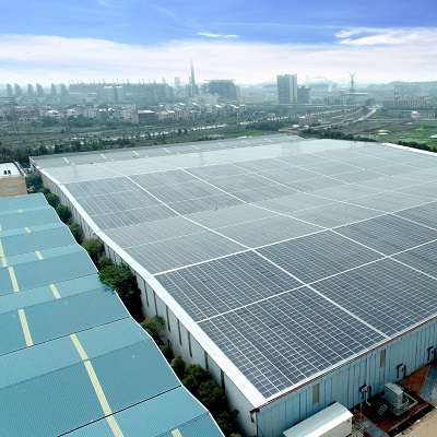 China mencetak rekor BIPV dengan proyek surya multi-atap 120 MW
